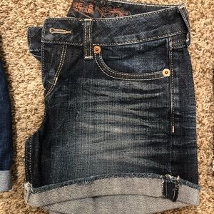 Mid rise denim shorts